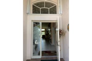 5941 Royal Club Dr, Boynton Beach, FL 33437, Sold 08/14/19