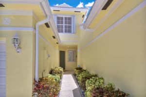 4954 Grinnell St, Lake Worth, FL 33463, Sold 08/15/19