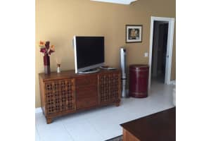 906 Magdalena Rd, Palm Beach Gardens, FL 33410, Sold 10/08/19