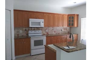 324 Spruce St, Boynton Beach, FL 33426, Sold 01/02/20