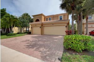 8625 Palisades Lakes Dr, Royal Palm Beach, FL 33411, Sold 08/22/19