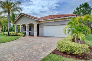 6725 Osage Cir, Greenacres, FL 33413, Sold 08/20/19