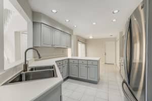 1000 US-1, Jupiter, FL 33477, Sold 11/08/19