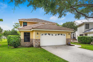 4920 Sherwood Forest Dr, Delray Beach, FL 33445, Sold 11/15/19