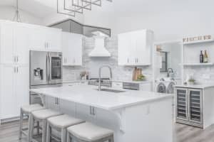 8884 SE Marina Bay Dr, Hobe Sound, FL 33455, Sold 09/16/19