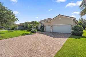 5911 SW Longspur Ln, Palm City, FL 34990, Sold 07/31/19