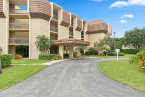 5390 Woodland Lakes Dr, Palm Beach Gardens, FL 33418, Sold 02/24/20