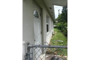 1227 Cherokee St, Jupiter, FL 33458, Sold 07/10/19