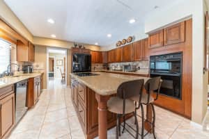 12501 Pineacre Ln, Wellington, FL 33414, Sold 08/16/19