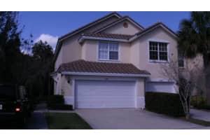 1061 Pinewood Lake Ct, Greenacres, FL 33415, Sold 11/01/19