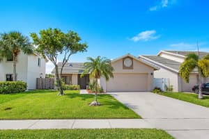 6088 Strawberry Fields Way, Lake Worth, FL 33463, Sold 08/16/19