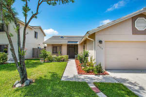 6088 Strawberry Fields Way, Lake Worth, FL 33463, Sold 08/16/19