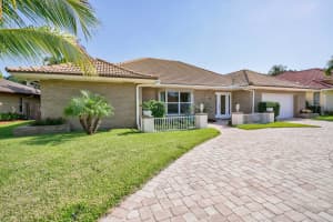 2855 Biarritz Dr, West Palm Beach, FL 33410, Sold 10/01/19