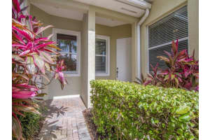MLS# R10542182, Vero Beach, Florida 32967