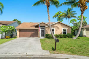1050 Salmon Isle, Greenacres, FL 33413, Sold 08/15/19