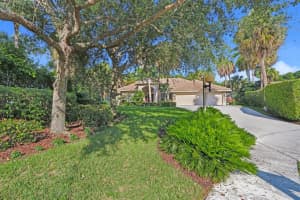 71 Whispering Oaks Trail, West Palm Beach, FL 33411, Sold 09/04/19