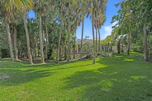 71 Whispering Oaks Trail, West Palm Beach, FL 33411, Sold 09/04/19