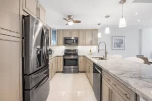 800 SE 20th Ave, Deerfield Beach, FL 33441, Sold 04/30/20