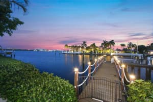 110 Arlington Pl, West Palm Beach, FL 33405, Sold 06/08/20