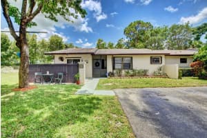 42 Seminole Ct E, Royal Palm Beach, FL 33411, Sold 09/25/19