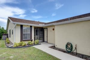1425 SE Larkwood Cir, Port St. Lucie, FL 34952, Sold 08/16/19