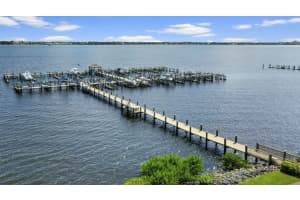 1600 NE Dixie Hwy, Jensen Beach, FL 34957, Sold 03/12/20