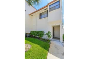 950 S Kanner Hwy, Clubhouse #2, Stuart, FL 34994, Sold 08/30/19