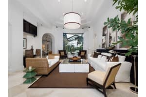 9804 SE Sandpine Ln, Hobe Sound, FL 33455, Sold 01/08/21