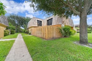 2403 Waterside Dr, Lake Worth, FL 33461, Sold 09/16/19