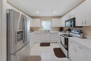 9876 Holly Hill Dr, Boynton Beach, FL 33437, Sold 08/29/19