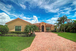 3034 NW Stoney Creek Ave, Jensen Beach, FL 34957, Sold 09/06/19