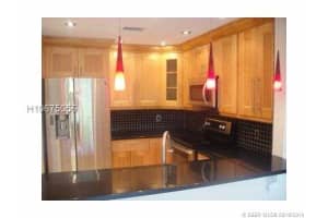 401 SE 10th St APT B206, Dania Beach, FL 33004, Sold 09/13/19