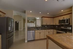 6193 Lansdowne Cir, Boynton Beach, FL 33472, Sold 09/20/19