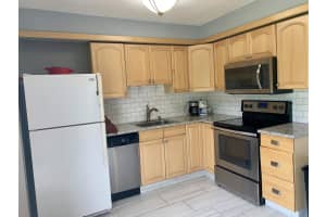 2718 Peer Ln, Delray Beach, FL 33445, Sold 08/29/19