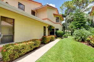 5355 10th Fairway Dr, Delray Beach, FL 33484, Sold 11/15/19
