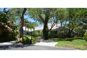 470 N Arrowhead Trail, Indian River Shores, FL 32963, Sold 10/18/19