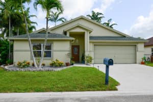 1228 Baycourt Isle, Greenacres, FL 33413, Sold 12/02/19