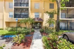 480 NW 20th St, Boca Raton, FL 33431, Sold 08/06/19