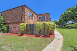 562 SE 27th Terrace #44b, Boynton Beach, FL 33435, Sold 10/30/19