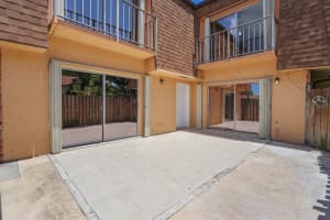 562 SE 27th Terrace #44b, Boynton Beach, FL 33435, Sold 10/30/19