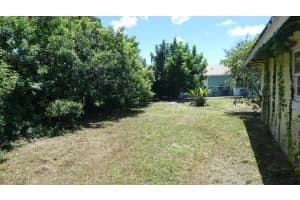 2562 Canterbury Dr S, Riviera Beach, FL 33407, Sold 09/16/19