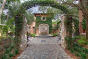 308 Villa Dr, Jupiter, FL 33477, Sold 03/12/21