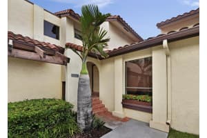 5705 Fox Hollow Dr, Boca Raton, FL 33486, Sold 11/01/19