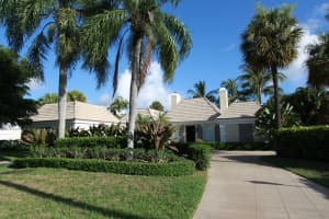 971 Lake House Dr, North Palm Beach, FL 33408, Sold 07/28/20