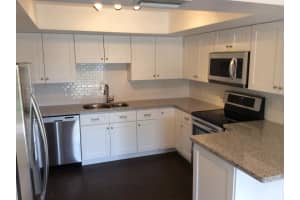 201 SW 1st St, Boca Raton, FL 33432, Sold 08/23/19