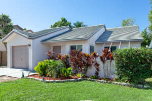 5856 Strawberry Lakes Cir, Lake Worth, FL 33463, Sold 09/13/19