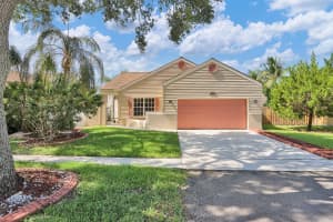 1040 SW 85th Ave, Pembroke Pines, FL 33025, Sold 08/30/19
