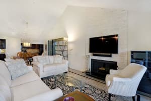 1000 US-1 JA304, Jupiter, FL 33477, Sold 01/09/20