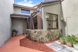 5028 Cayenne Ln, Palm Beach Gardens, FL 33418, Sold 01/22/20