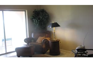 250 NE 20th St, Boca Raton, FL 33431, Sold 10/01/19